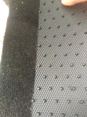 Teppichunterlage-Maschine 2M TPEs Carmat für Korea-Kunden